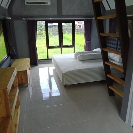 Joglopari Guesthouse Room 2 Bukan Untuk Pasangan Non Pasutri Tjepit Eksteriør bilde